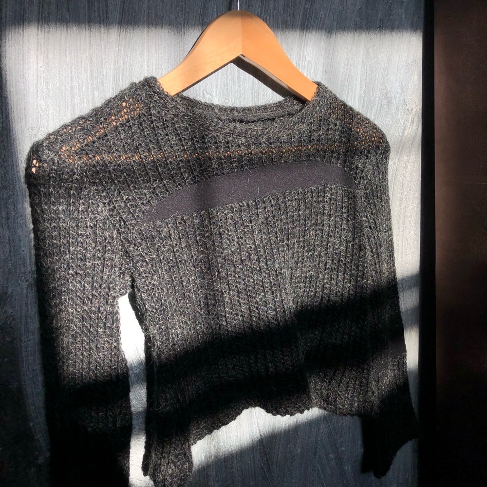 Black cropped sweater